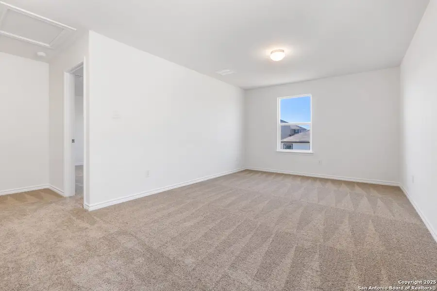Spacious, unfurnished interior of a new home in Southton Cove, Elmendorf (Image 8).