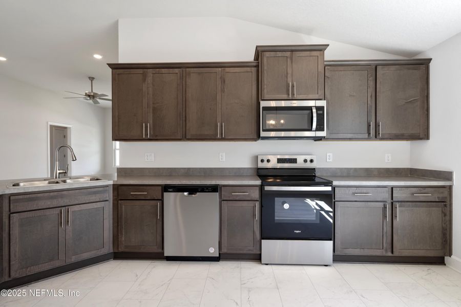 Furnished interior view inside a new home in Summerglen, Jacksonville (Image 7).