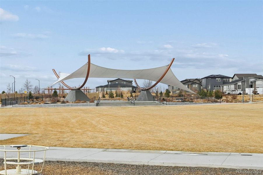 Community amenities in , Aurora (Image 29).