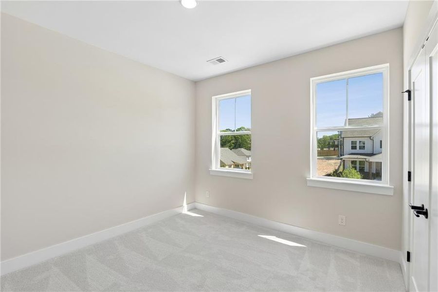 Spacious, unfurnished interior of a new home in Havencroft, Woodstock (Image 17).