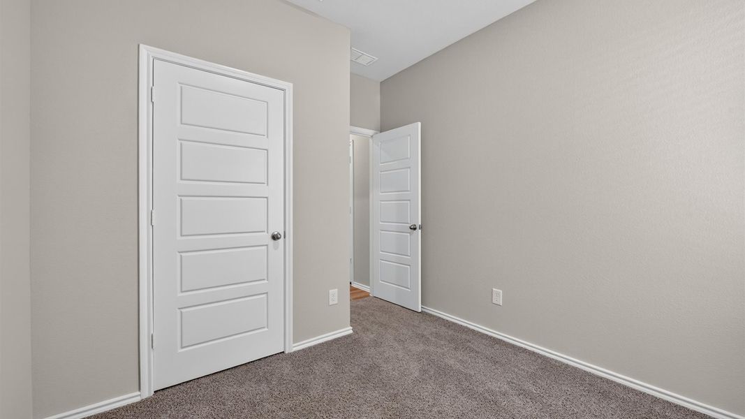Spacious, unfurnished interior of a new home in Legado, Cleburne (Image 35). Spacious, unfurnished interior of a new home in Legado, Cleburne (Image 35).