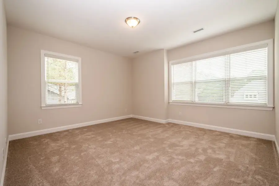 Representative unfurnished interior of a home built from the St Andrews by Greybrook Homes in Shepherds Trace, Clover (Image 27).
