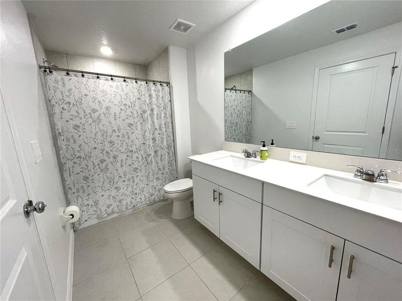 Furnished interior view inside a new home in , Zephyrhills (Image 7).