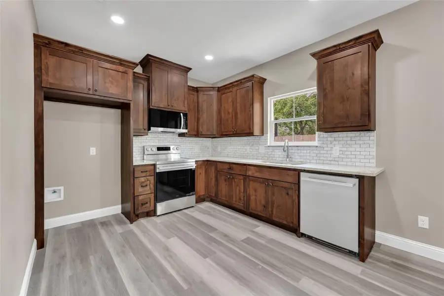 Furnished interior view inside a new home in , Navasota (Image 3).