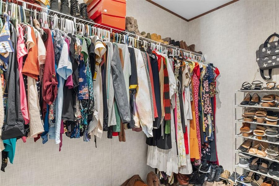 Close-up of interior finishes inside a home in , Hernando (Image 20).