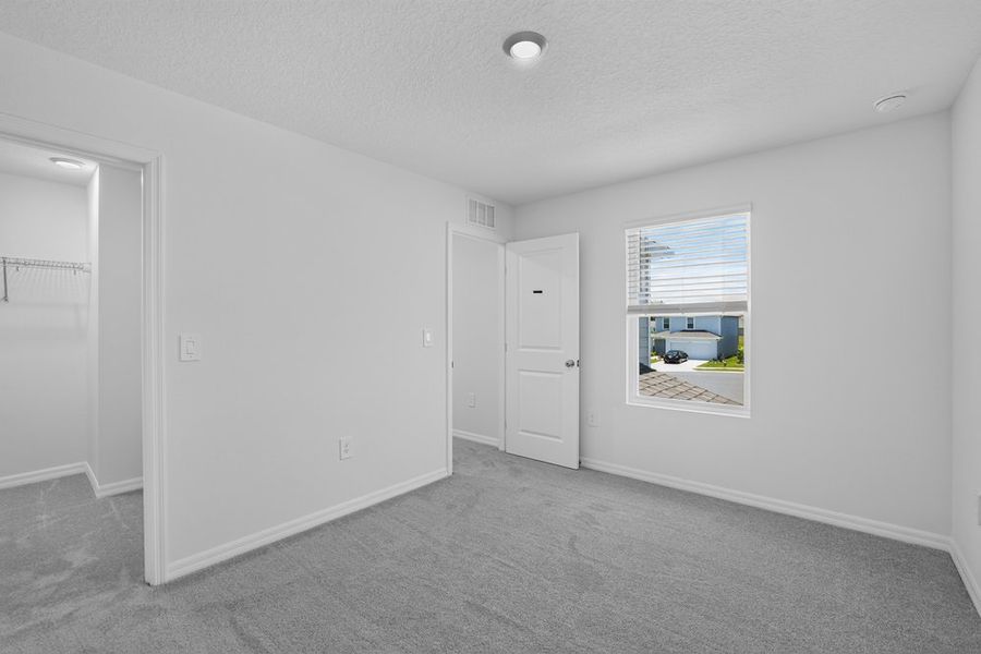 Spacious, unfurnished interior of a new home in Palm Wind, Hudson (Image 16).