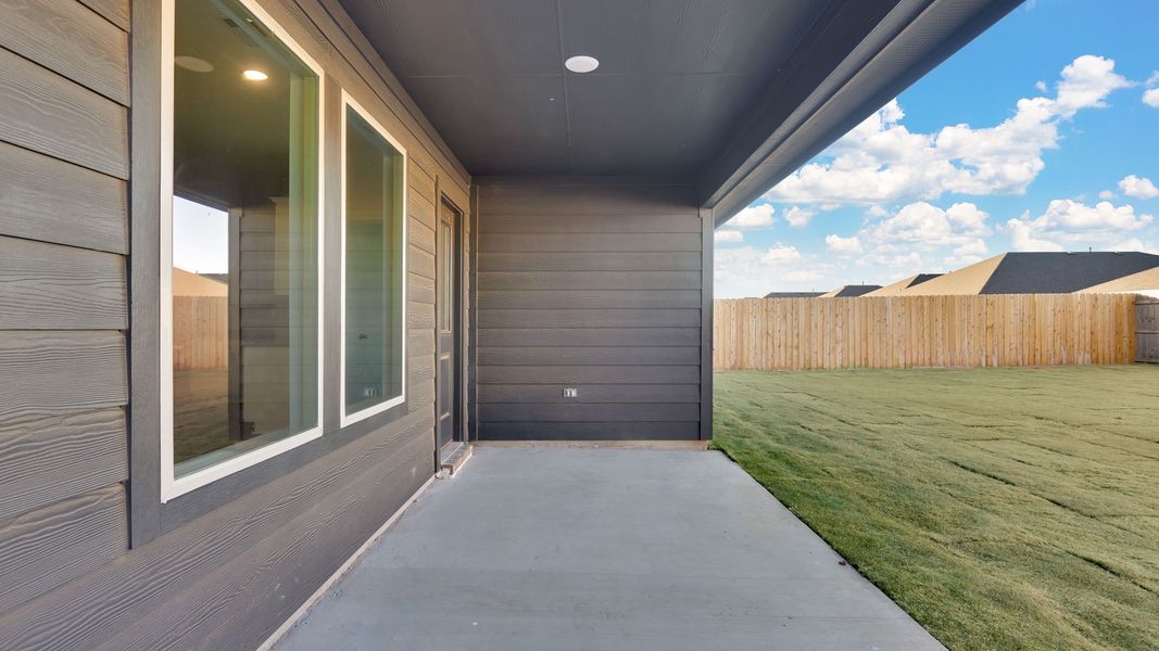 Exterior details and patio area of a home in Allen Farms, Lubbock (Image 3).
