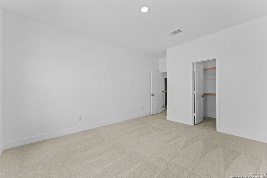 Spacious, unfurnished interior of a new home in , New Braunfels (Image 30).