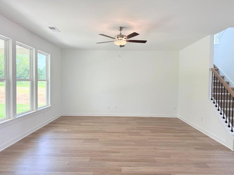 Spacious, unfurnished interior of a new home in Westlyn, Winder (Image 13).