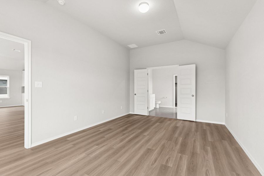 Spacious, unfurnished interior of a new home in Carillon, Manor (Image 10). Spacious, unfurnished interior of a new home in Carillon, Manor (Image 10).
