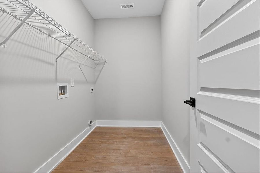 Spacious, unfurnished interior of a new home in The Manor at Gainesville Township, Gainesville (Image 34).