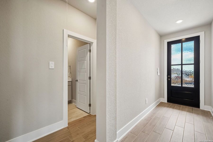 Spacious, unfurnished interior of a new home in Stetson Ridge, Marion (Image 26).