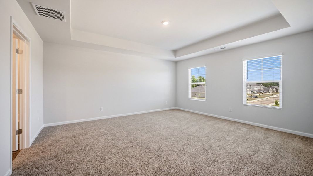 Spacious, unfurnished interior of a new home in Kingston Ranch at Lake Oconee, Buckhead (Image 26).