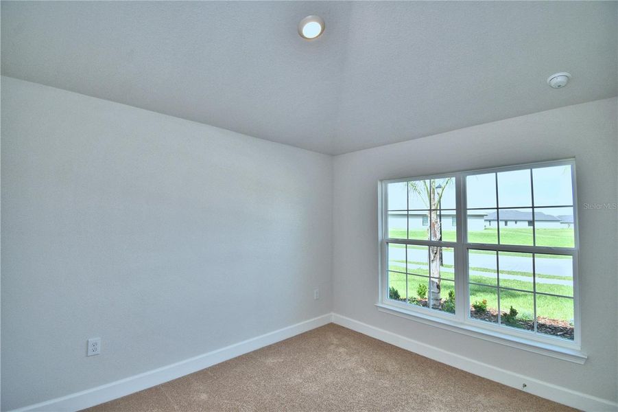 Spacious, unfurnished interior of a new home in Lake Juliana Estates, Auburndale (Image 13).