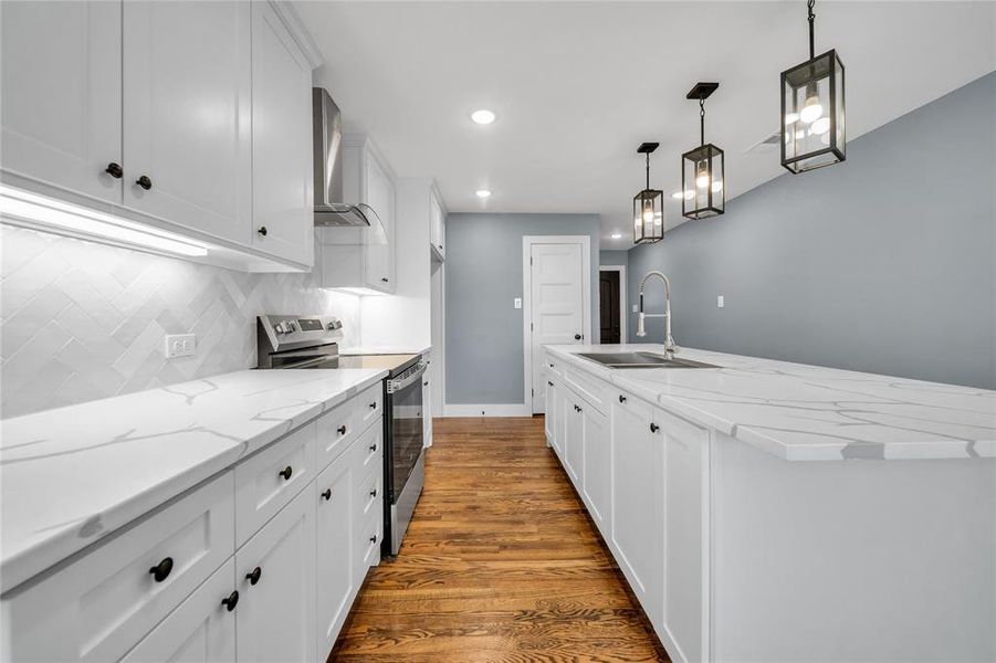 Furnished interior view inside a new home in , Kemp (Image 5).