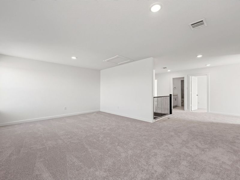 Spacious, unfurnished interior of a new home in Meadow Ridge Estates, Josephine (Image 35).
