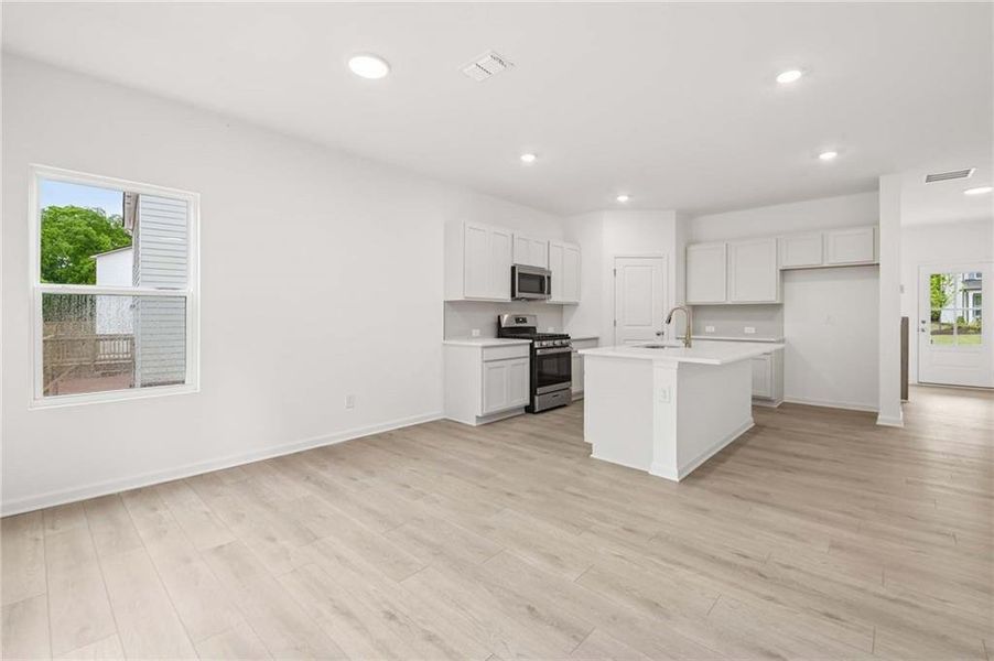 Furnished interior view inside a new home in The Pointe at Heron Bay, Locust Grove (Image 8).