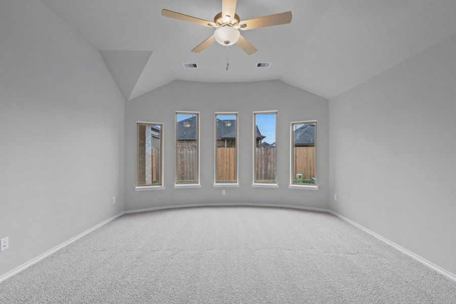 Spacious, unfurnished interior of a new home in , Spring (Image 27).