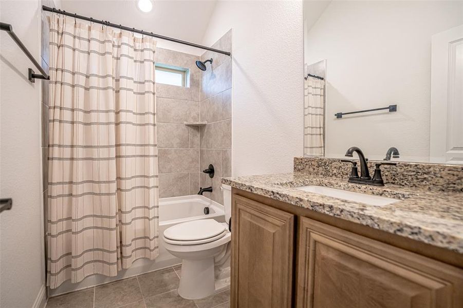 Secondary bath. Secondary bath.