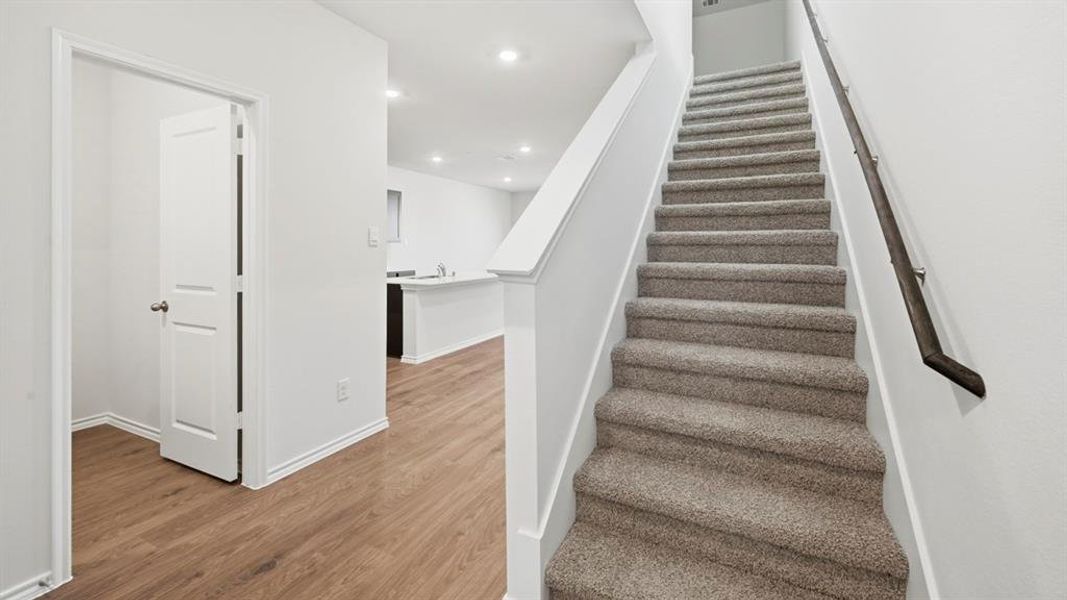 Spacious, unfurnished interior of a new home in Arbor Trails South, Princeton (Image 25).