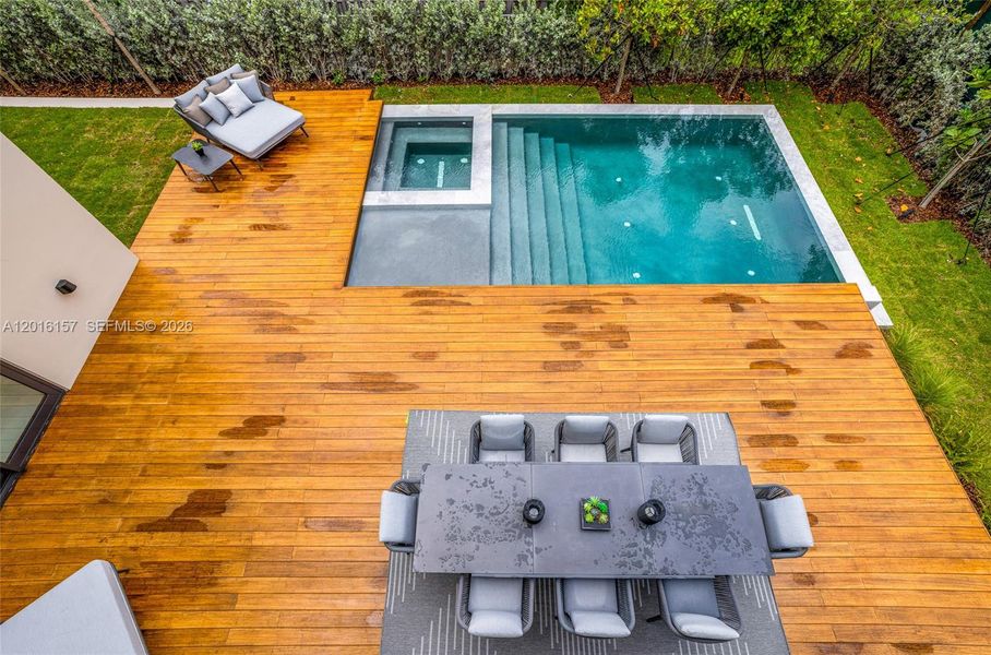 Exterior details and patio area of a home in , Miami Beach (Image 22).