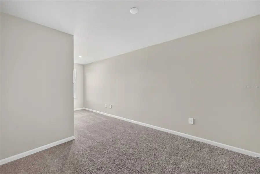 Spacious, unfurnished interior of a new home in Crosswind Ranch, Parrish (Image 23). Spacious, unfurnished interior of a new home in Crosswind Ranch, Parrish (Image 23).