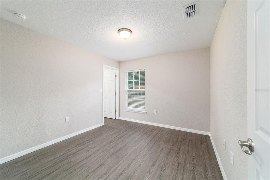 Spacious, unfurnished interior of a new home in , Summerfield (Image 24).