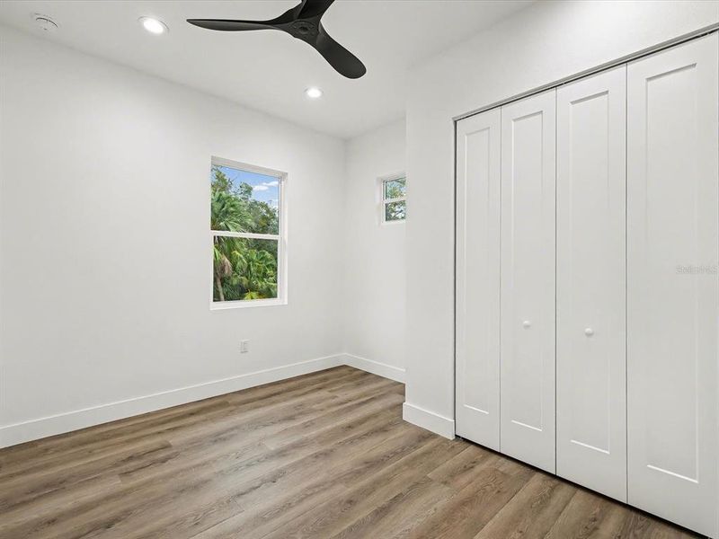 Spacious, unfurnished interior of a new home in , St. Petersburg (Image 52).