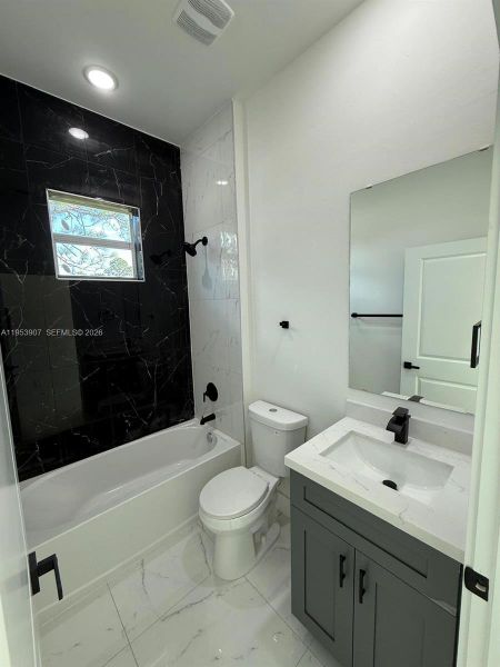 Furnished interior view inside a new home in , Lehigh Acres (Image 7). Furnished interior view inside a new home in , Lehigh Acres (Image 7).