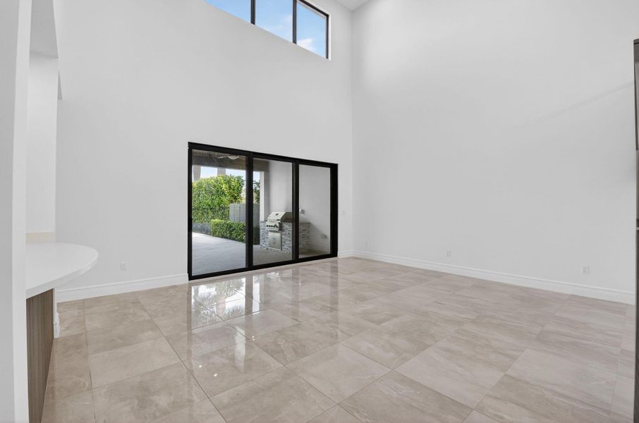 Spacious, unfurnished interior of a new home in , Boca Raton (Image 57).