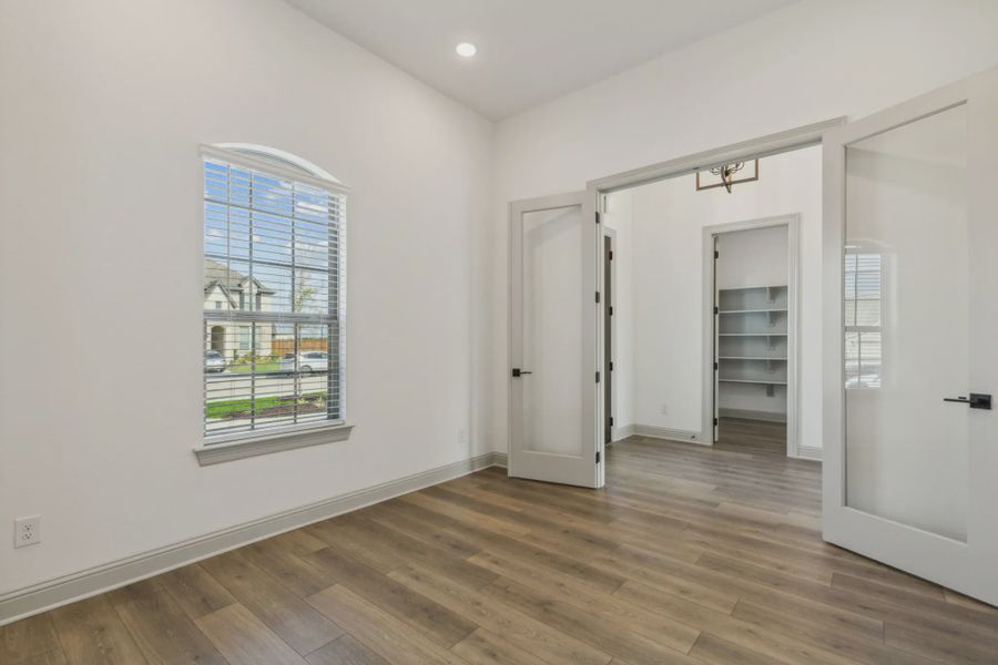 Representative unfurnished interior of a home built from the Alpine by Chesmar Homes in Westside Preserve, Midlothian (Image 9).