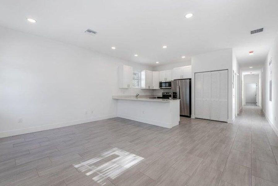 Spacious, unfurnished interior of a new home in , West Palm Beach (Image 15). Spacious, unfurnished interior of a new home in , West Palm Beach (Image 15).