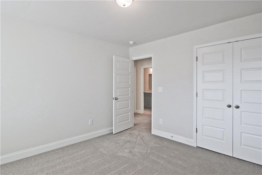 Spacious, unfurnished interior of a new home in Somerset at Riverbrook, Gainesville (Image 30).