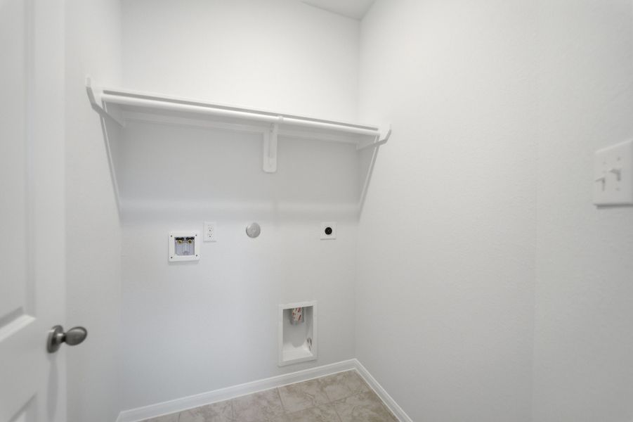 Spacious, unfurnished interior of a new home in Hayden Estates, Buckeye (Image 18).