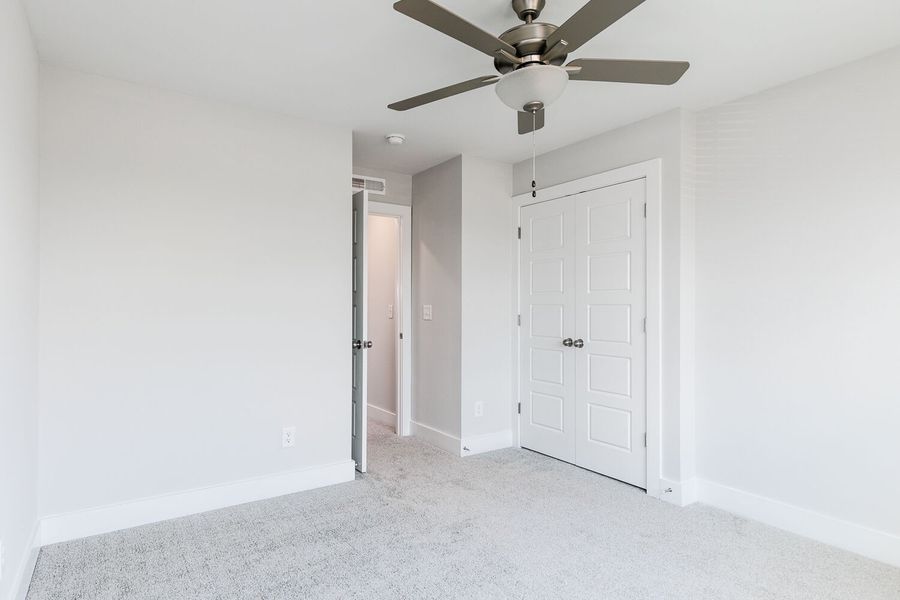 Spacious, unfurnished interior of a new home in Vaughan Farms, Angier (Image 14).