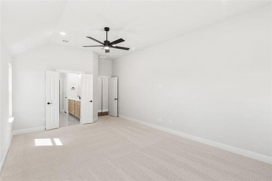 Spacious, unfurnished interior of a new home in Painted Tree Woodland District 50, McKinney (Image 27).