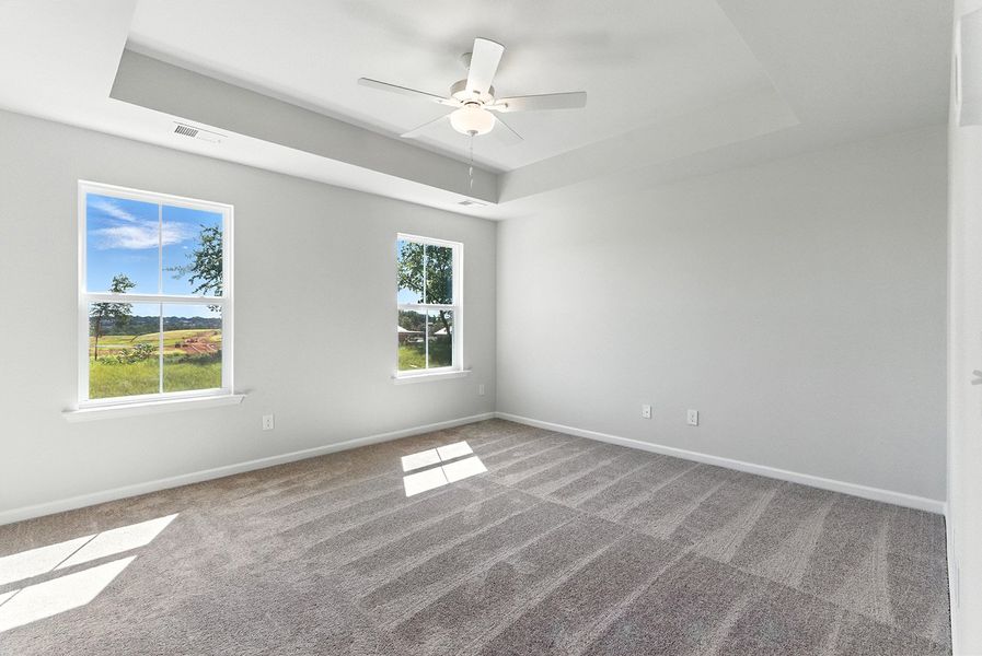 Spacious, unfurnished interior of a new home in Landmark Commons, Boiling Springs (Image 16).