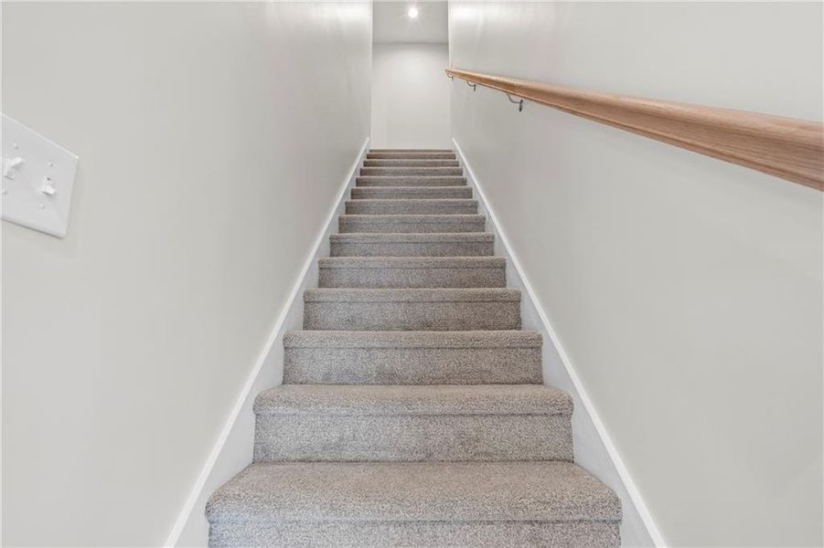 Spacious, unfurnished interior of a new home in , Gainesville (Image 27).