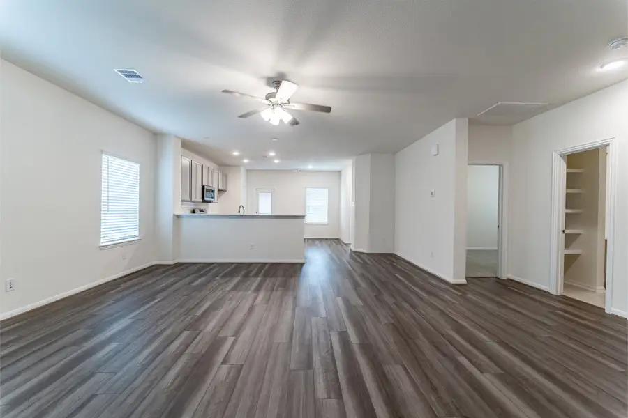Spacious, unfurnished interior of a new home in Windrose Green, Angleton (Image 10).