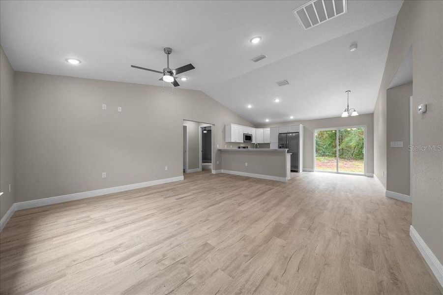Spacious, unfurnished interior of a new home in , Belleview (Image 40). Spacious, unfurnished interior of a new home in , Belleview (Image 40).