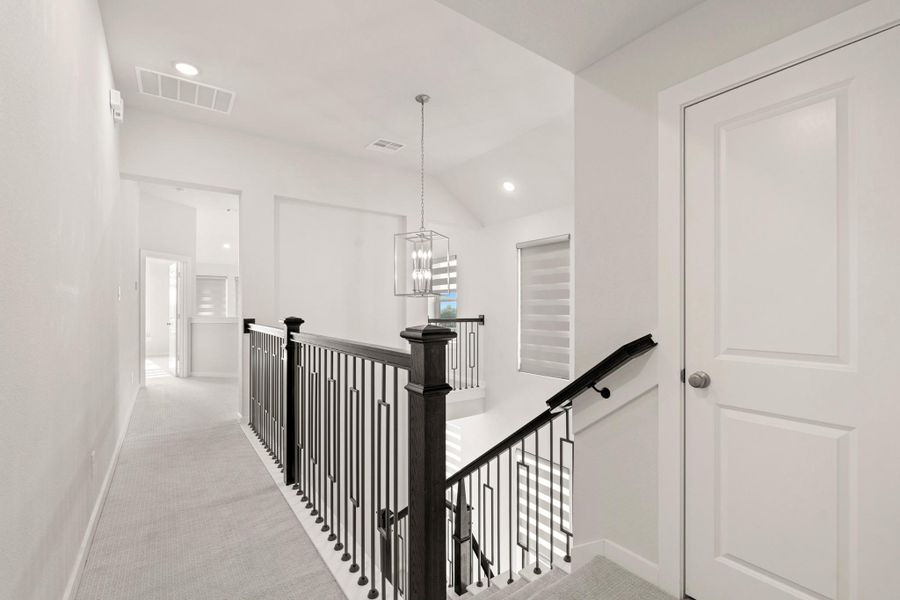 Spacious, unfurnished interior of a new home in , Fulshear (Image 16).