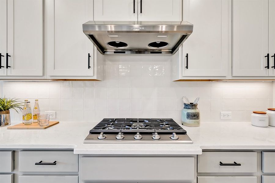 Lumina Island, Kitchen