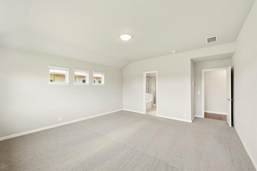 Spacious, unfurnished interior of a new home in Heartland Elements, Crandall (Image 28). Spacious, unfurnished interior of a new home in Heartland Elements, Crandall (Image 28).