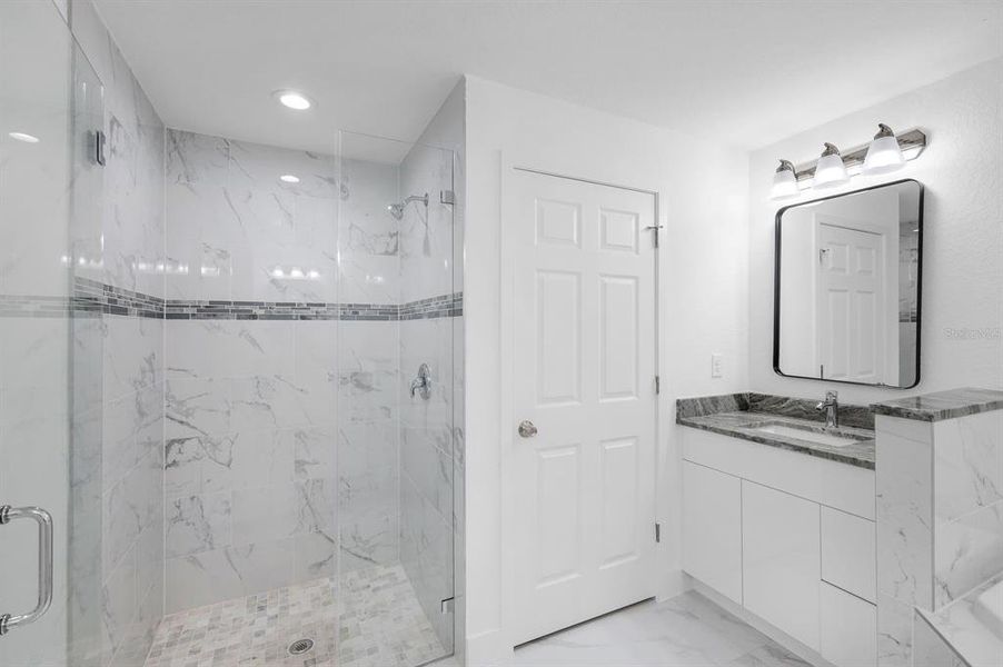 Furnished interior view inside a new home in , Lehigh Acres (Image 8).