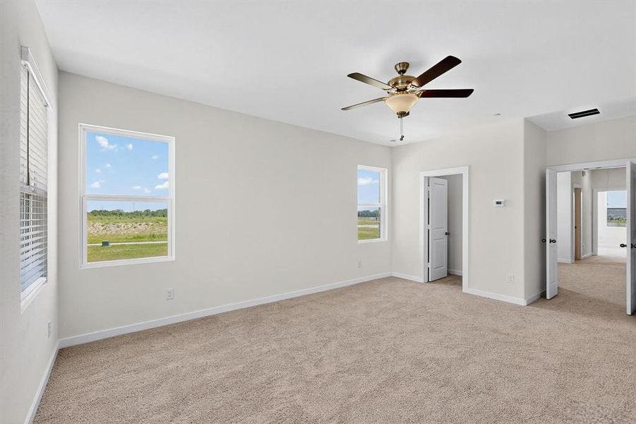 Spacious, unfurnished interior of a new home in , Mesquite (Image 24).