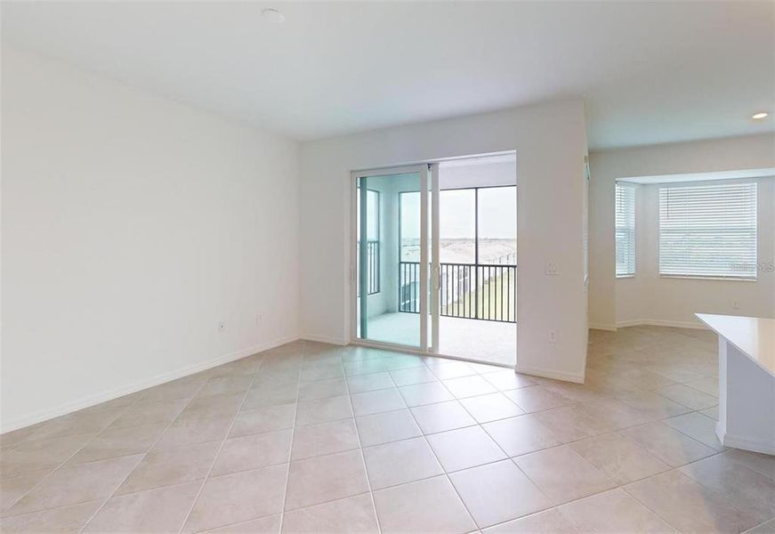 Spacious, unfurnished interior of a new home in , Venice (Image 18).