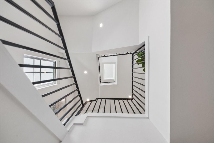 Spacious, unfurnished interior of a new home in , Houston (Image 21).