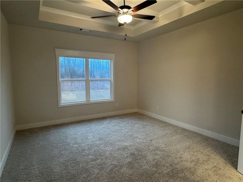 Spacious, unfurnished interior of a new home in Rosewood Lake Preserve, Hoschton (Image 25).