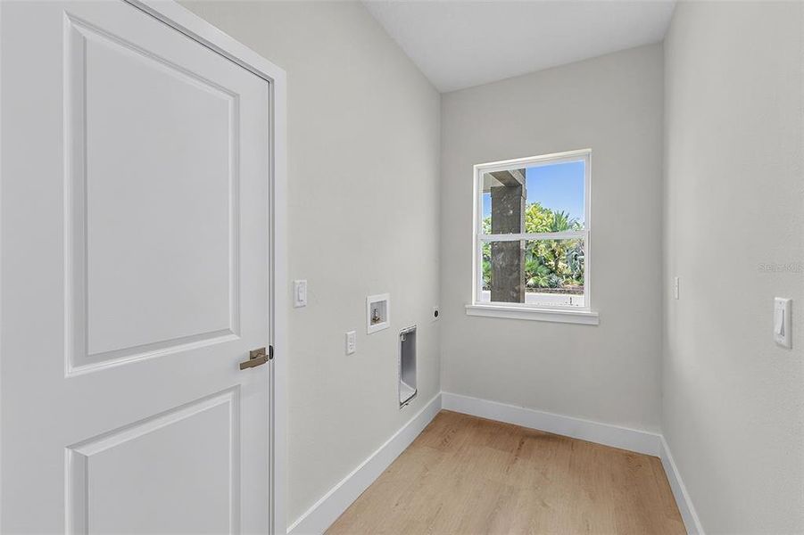 Spacious, unfurnished interior of a new home in , North Port (Image 40). Spacious, unfurnished interior of a new home in , North Port (Image 40).