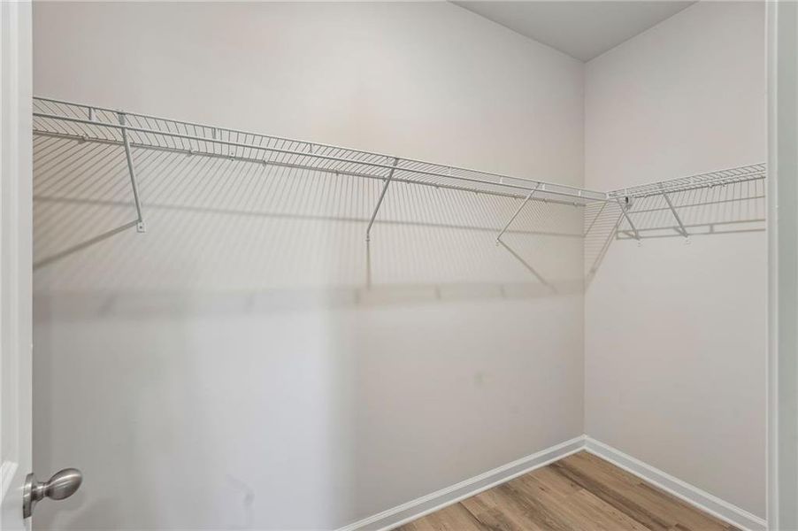 Spacious, unfurnished interior of a new home in Ivey Township, Dallas (Image 23).
